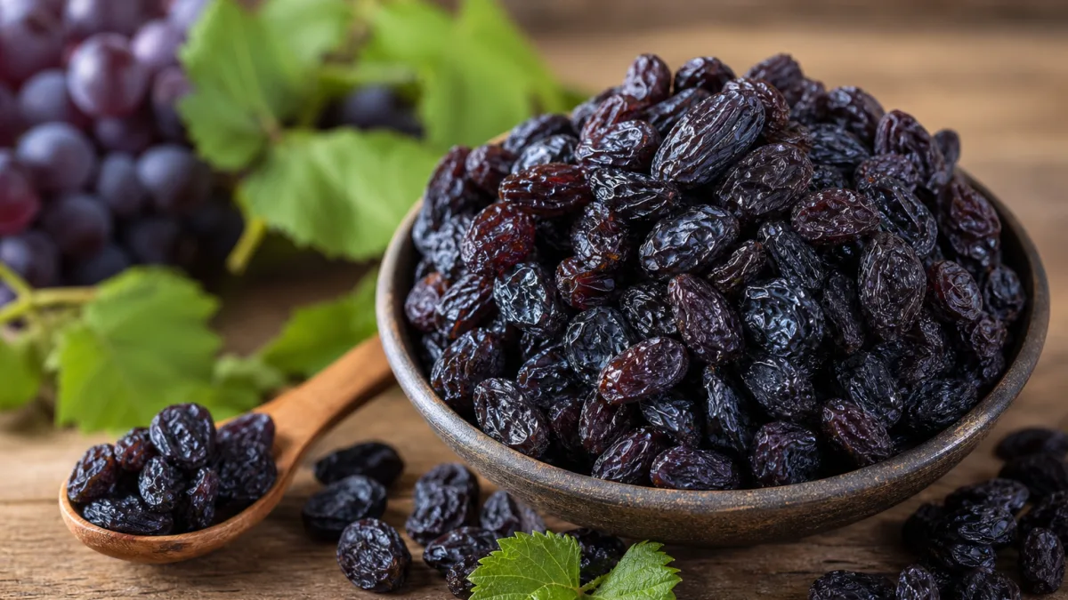 چه ویژگی فنی مویز ملایر اهمیت دارد؟